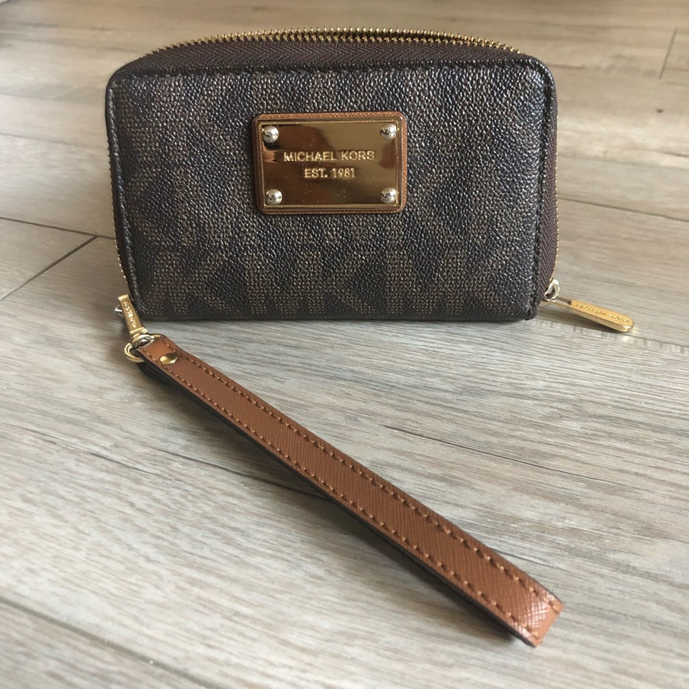 Michael Kors Logo Wristlet Wallet